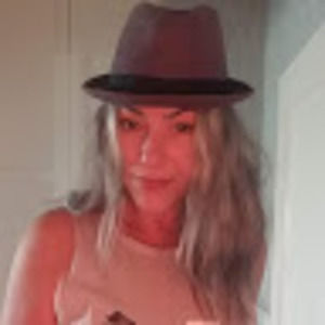 Meet your Posher, Kelli